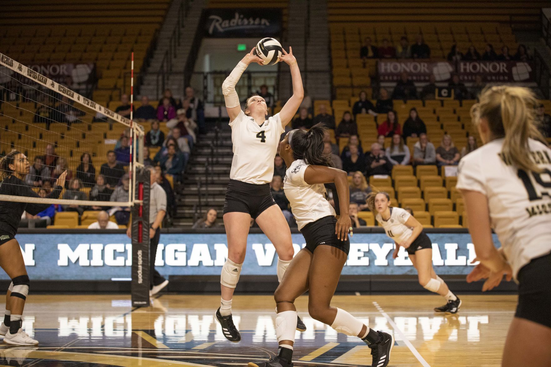 Volleyball endures season-ending loss at Miami (OH)